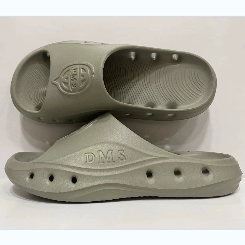 Тапочки имеют легкий внешний вид, роскошные домашние пары выходят на нескользящие и быстросохнящие новые тенденции