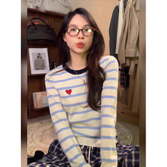 春秋爱心刺绣针织上衣女撞色条纹软糯打底衫毛衣内搭长袖上衣