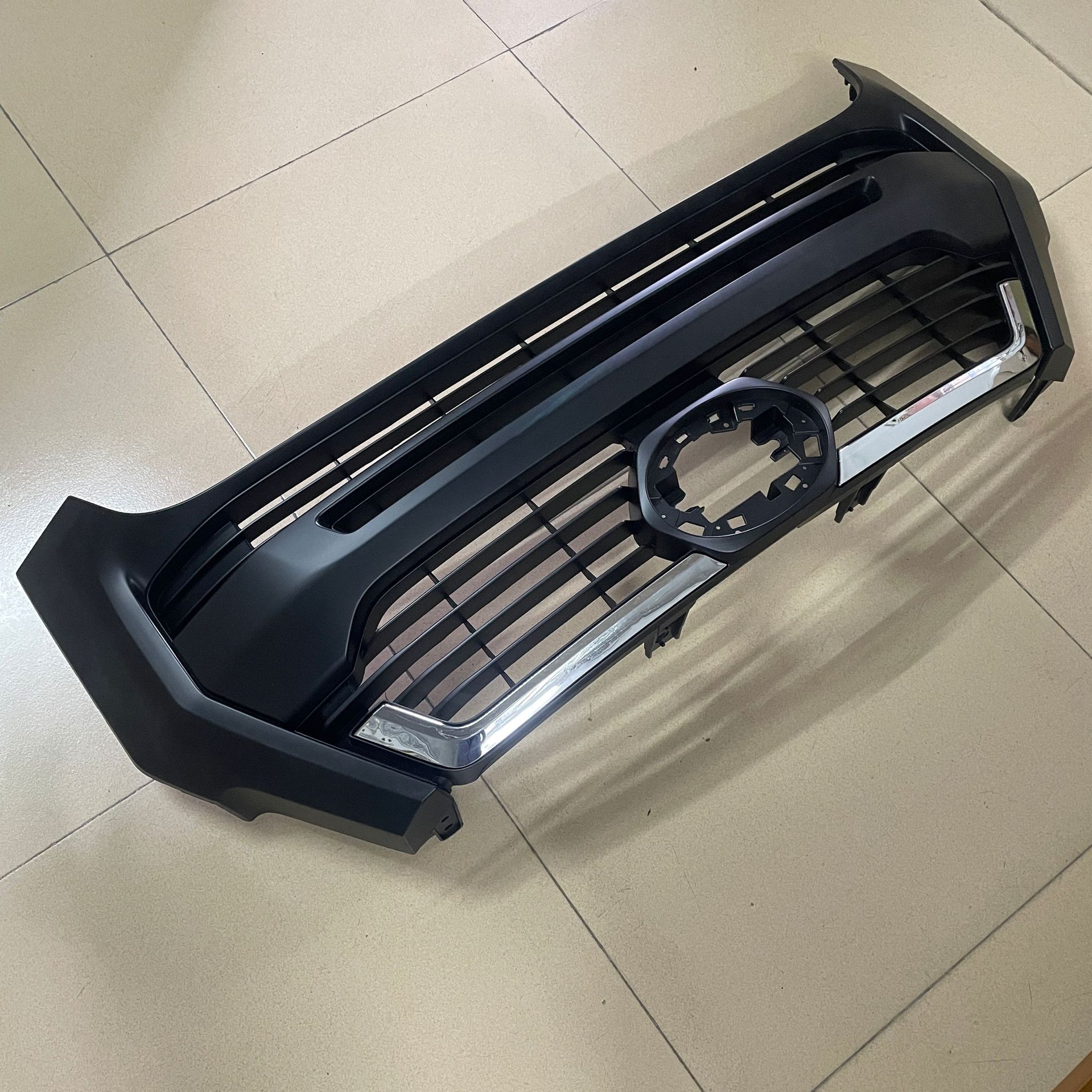 Toyota Pickup Grille