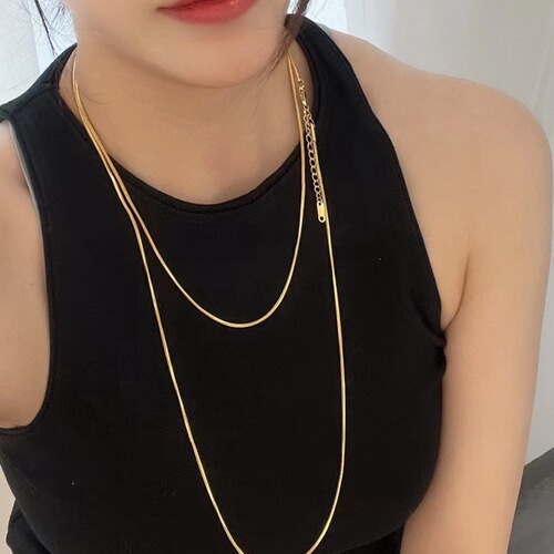 So good to match~ins light luxury plain gold plated 18K gold square snake bone long necklace women's sweater chain that will not fade in summer