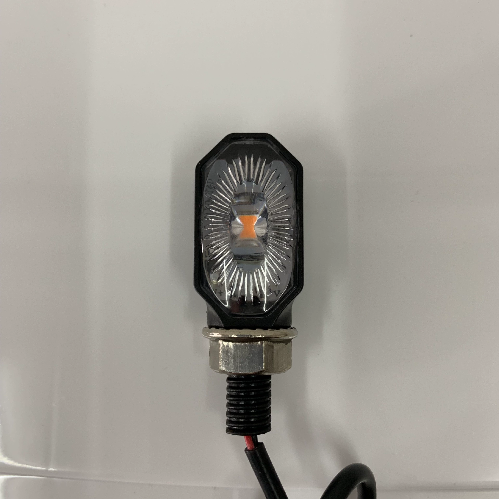 Новейшая LED маленькая эллипсовидная лампа-мотоциклетная поворотная лампа LED сигнальный свет мини-поворотник
