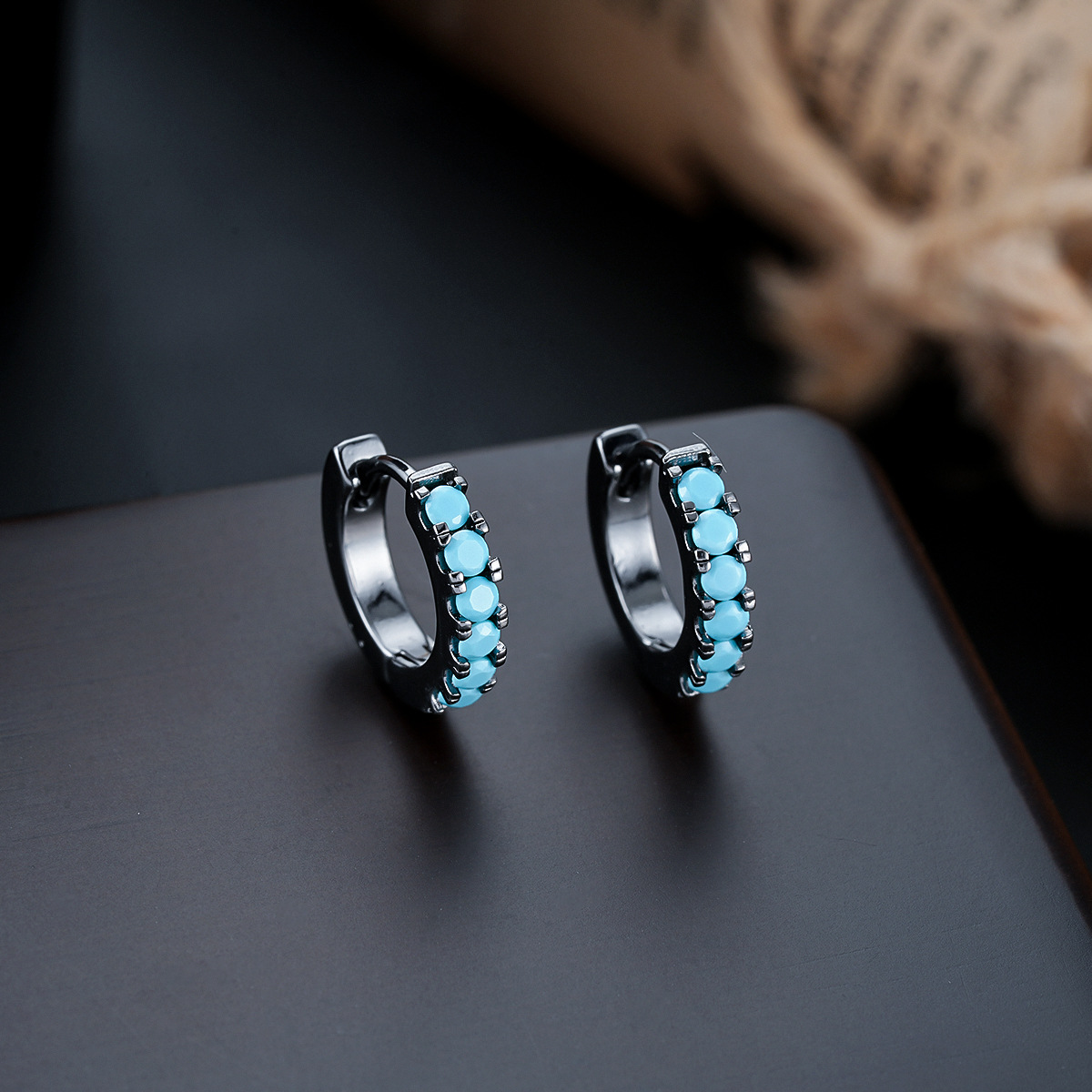 X1074-N (sky blue earrings) gun black pair
