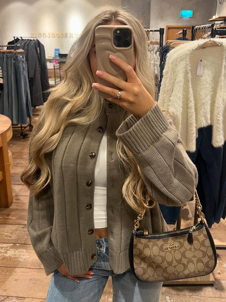 Áo cardigan len dệt kim cổ tròn dáng rộng tay dài nữ — màu vàng, màu xám nhạt chi tiết 27