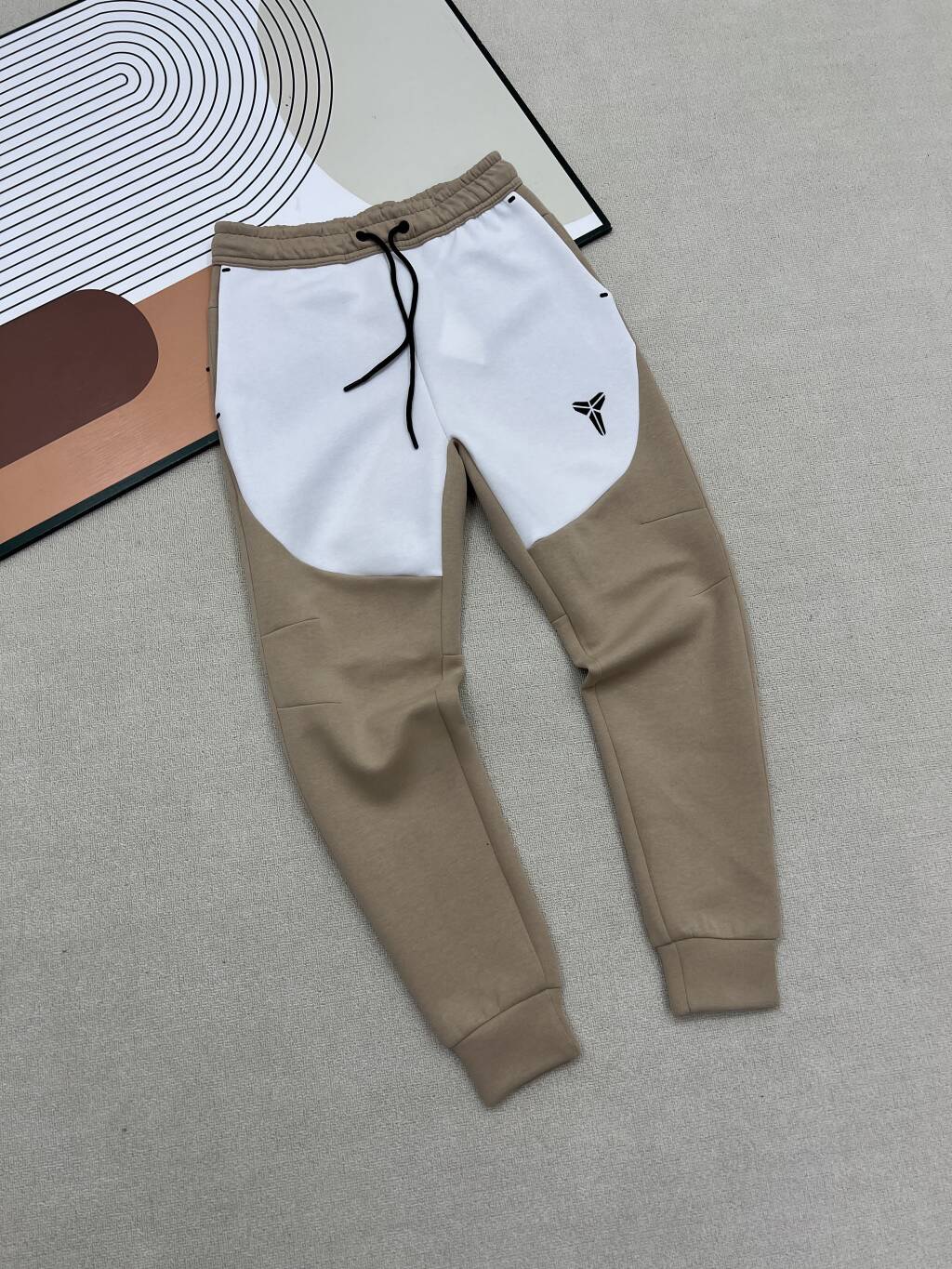 Pantalones de color khaki