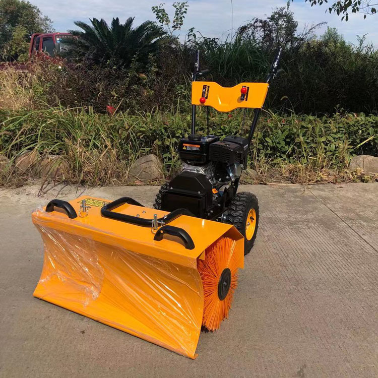 手推汽油扫雪机 小型除雪机 物业小区滚刷扫雪车