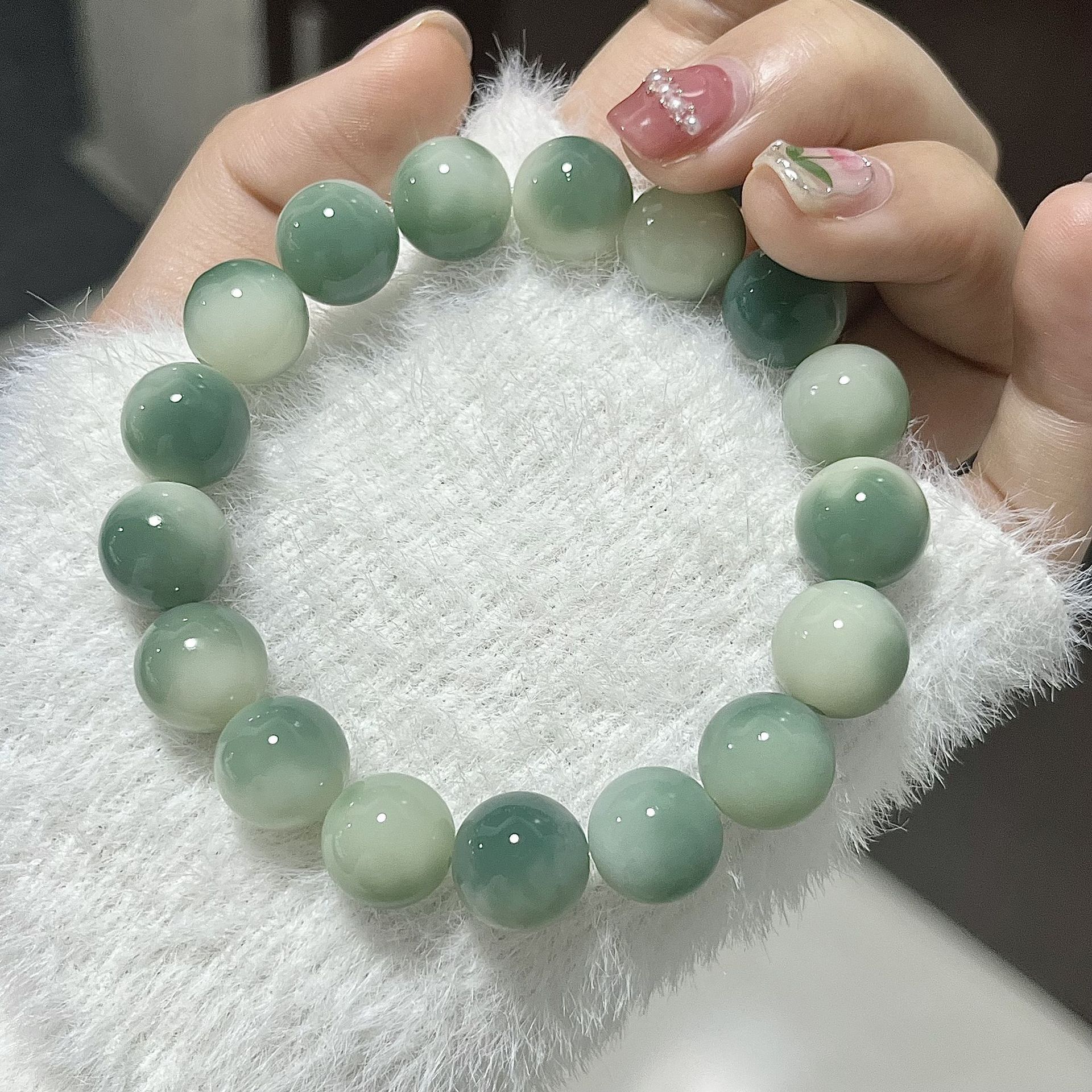 녹색 떠다니는 꽃 구슬