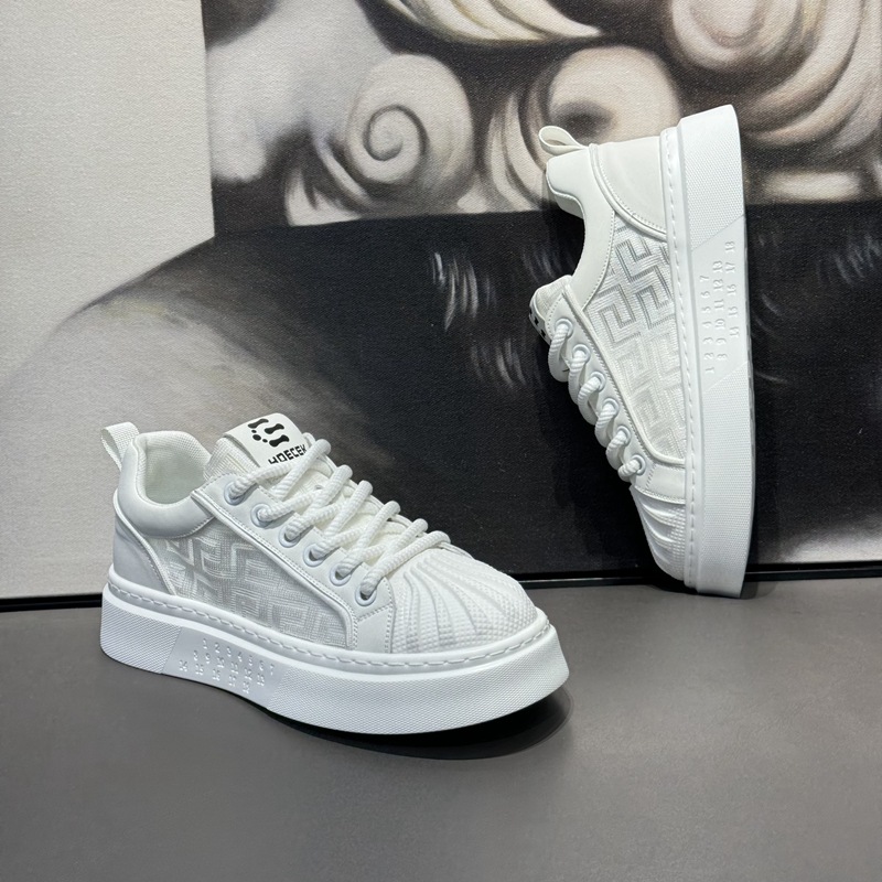 Pánske nové priedušné biele sieťované všestranné športové a voľnočasové topánky s hrubou podrážkou a piškótovou podrážkou na jar/leto 2024_voghion.com