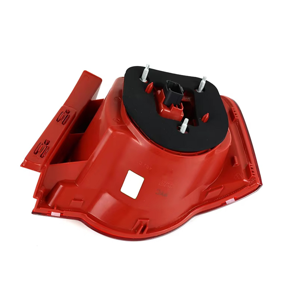 Suitable for Volkswagen Passat B6 06-10 model rear tail light semi-assembly, brake light, reverse light, turn signal light