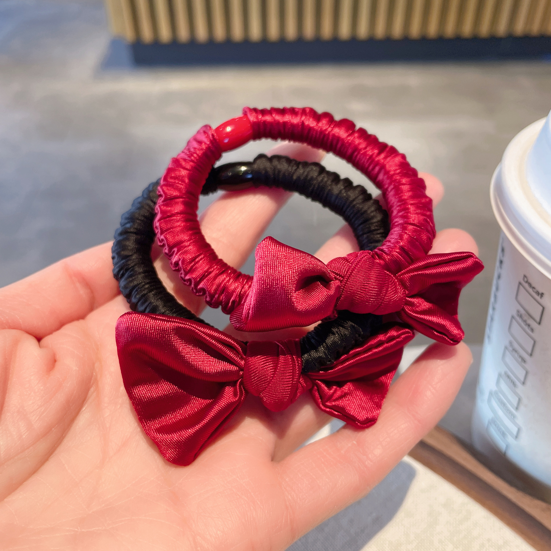 Elastico per capelli in raso plissettato coreano per chignon_voghion.com