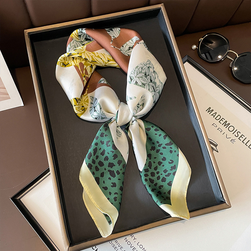 표범 무늬 테두리-녹색