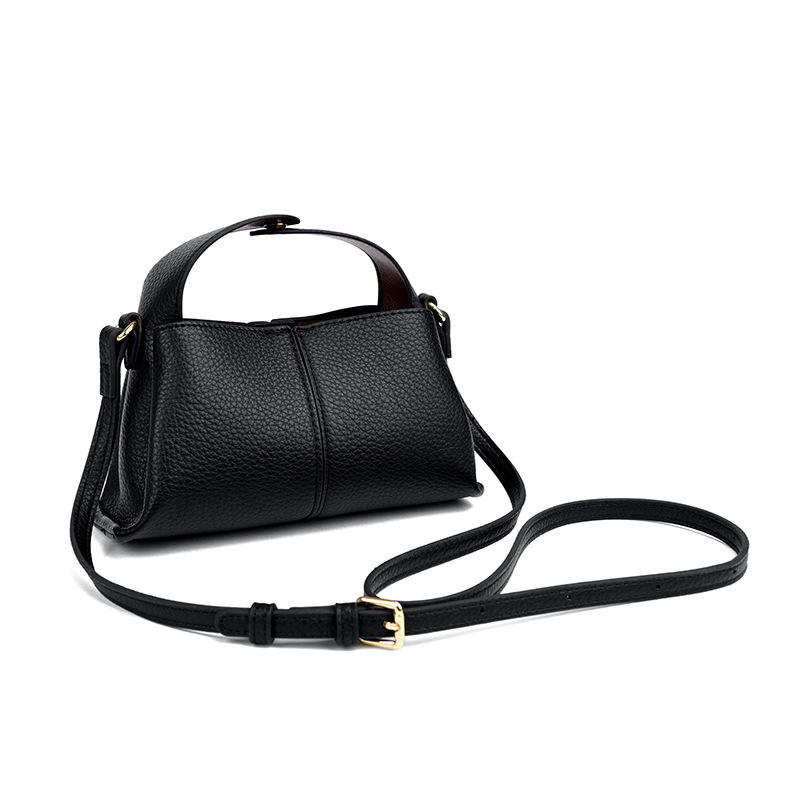 Streetwear Style Square Shape Women's Medium Pu Leather Solid Color Streetwear Square Magnetic Buckle Shoulder Bag