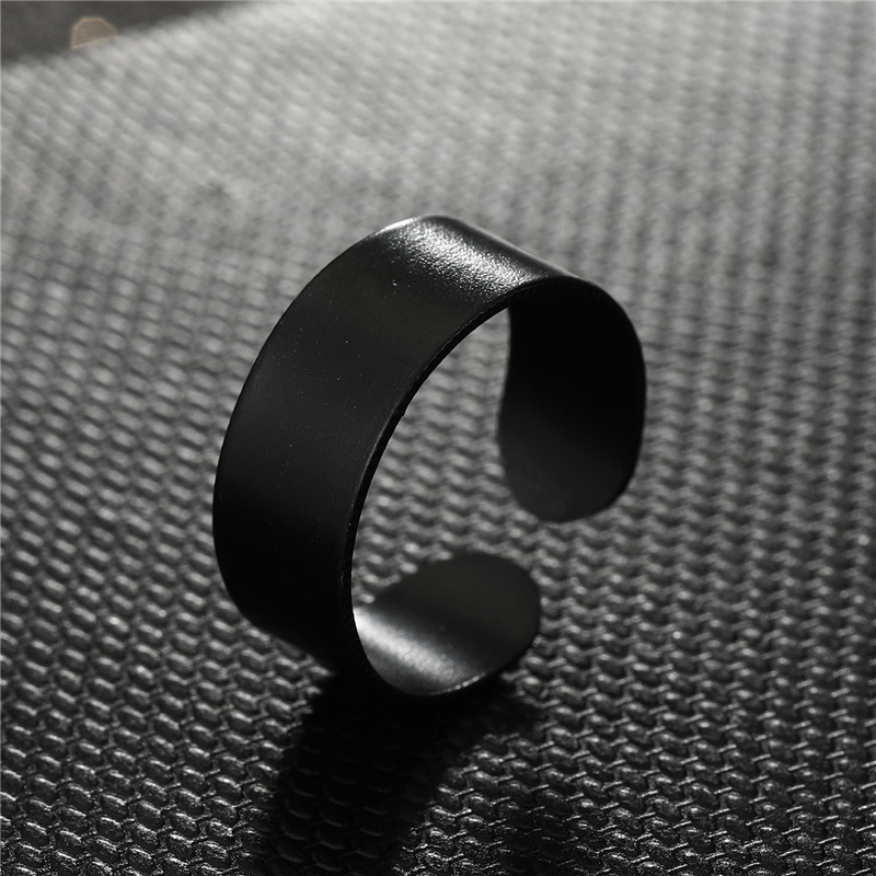 Fashion Geometric Bow Smooth Hollow Metal Ring display picture 3