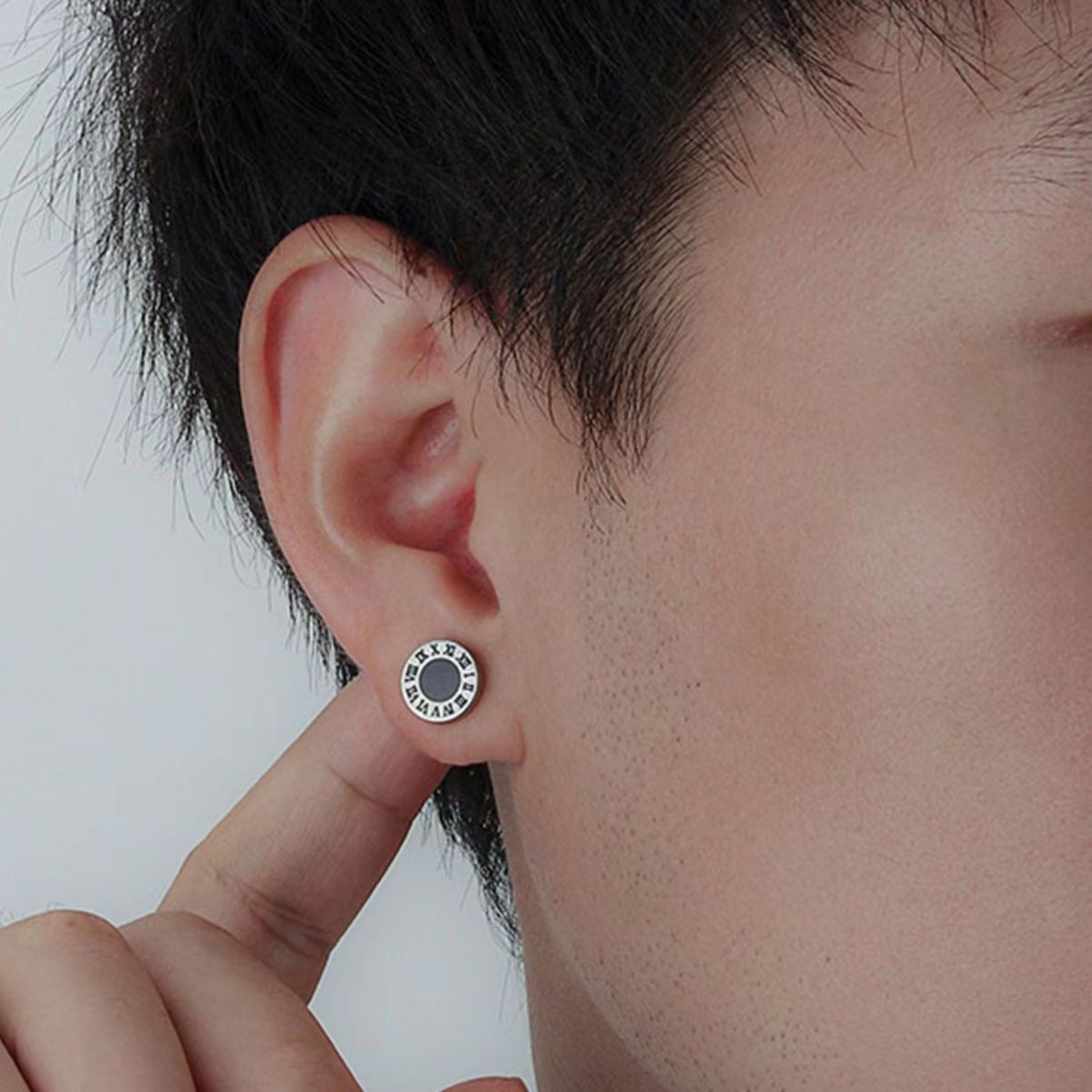 Minimalistické náušnice z titanové oceli s číslicemi_voghion.com