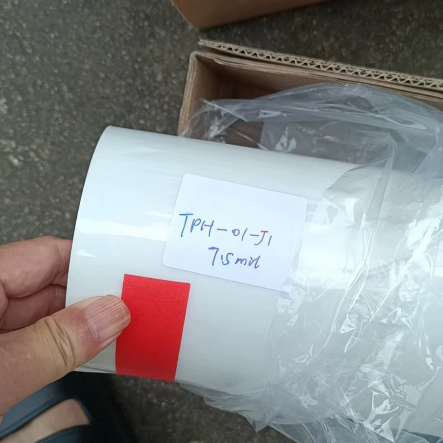 Прозрачная защитная пленка для автомобиля TPH Сколько стоит прозрачная защитная пленка для автомобиля?
