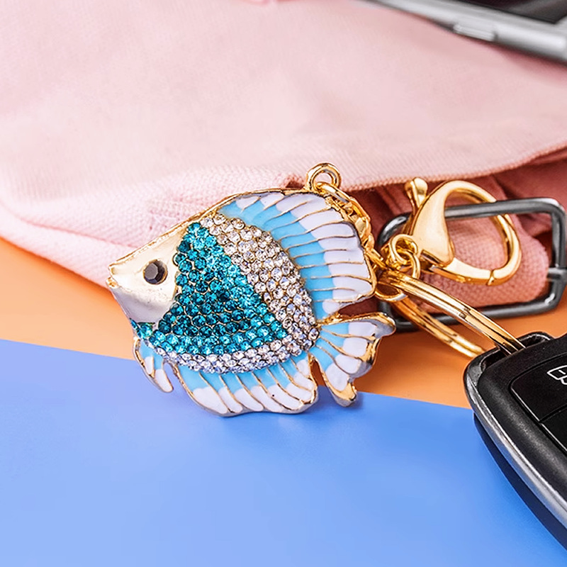 49g Weight Lobster Trigger Clasp Closure Clasp Closure Type Rhinestones Inlay Material Keychain Classification 1 Piece Quantity Daily Occasion Zinc alloy Material Fish Pattern Unisex Gender Plating, Diamond Design Cute Style 1 Piece Cute Fish Zinc Alloy Plating Diamond Rhinestones Unisex Lobster Trigger Clasp Closure Keychain 8