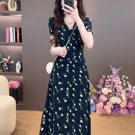 2025夏季新款碎花法式气质显瘦银河蜜语收腰中长款连衣裙9008纯色