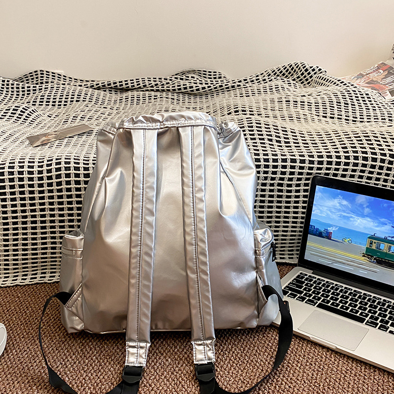 Mochila de nailon para mujer 2024 nuevo bolso de cubo de moda casual de gran capacidad mochila multifuncional para estudiantes de alta gama