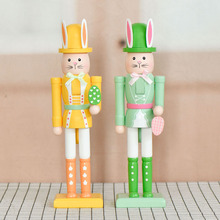 26新款跨境30CM黄绿配色亮色兔子胡桃夹子复活节木质桌面摆件蛋兔