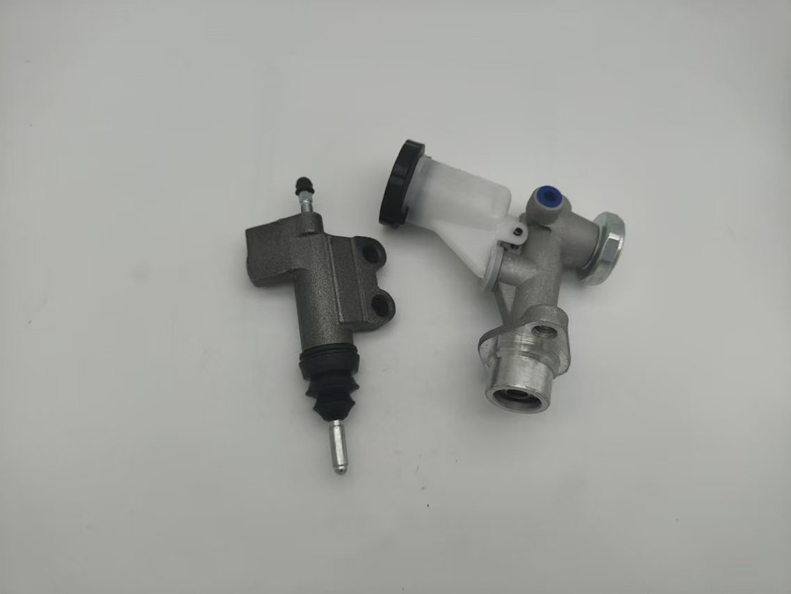 30610-VB000 30620-01J01 is suitable for Nissan Tule Y61 clutch master cylinder and clutch cylinder