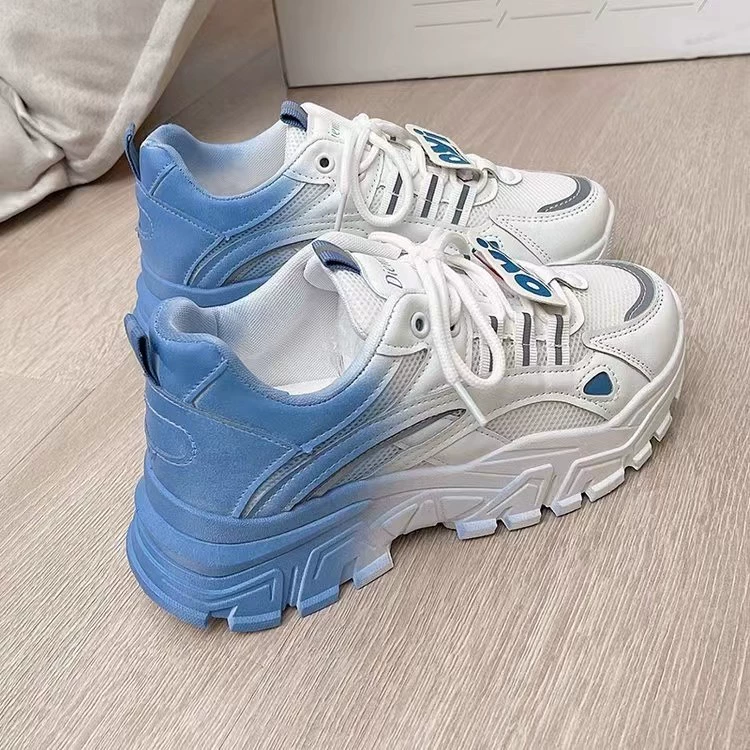 Сетчатая дышащая градиентная Внутренняя высота, увеличение женской весенней новинки 2023 года, универсальная нишевая оригинальная обувь для досок, детские кроссовки