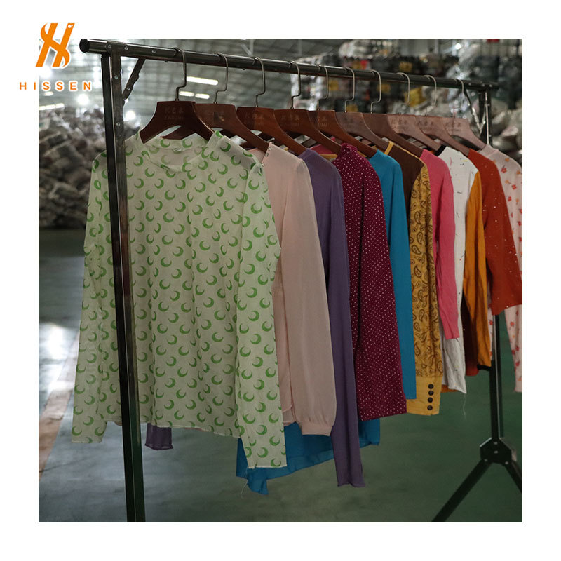 大量批发旧衣服二手长袖混装used clothing出口印度尼西亚新加坡