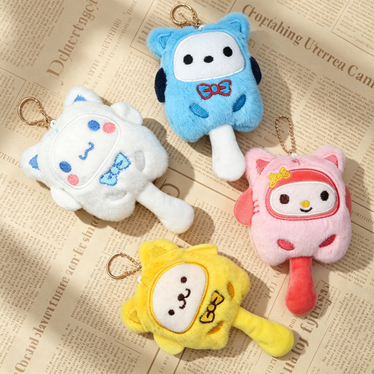 Lindo llavero de peluche de dibujos animados de Sanrio, con diseño de Kitty, Cinnamoroll y Kuromi, para colgar en el bolso. image 3