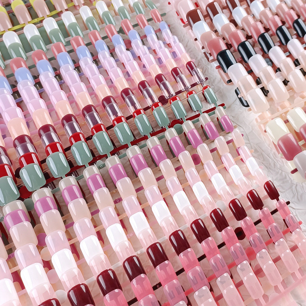 Uña corta tira empaquetada al por mayor UV brillante sello de aceite parche de uñas de color sólido desgaste uña 24 piezas de uñas image 3