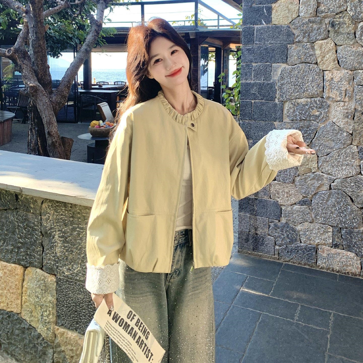 黄色甜美减龄蕾丝拼接圆领夹克上衣女春新款小个子休闲显瘦短外套