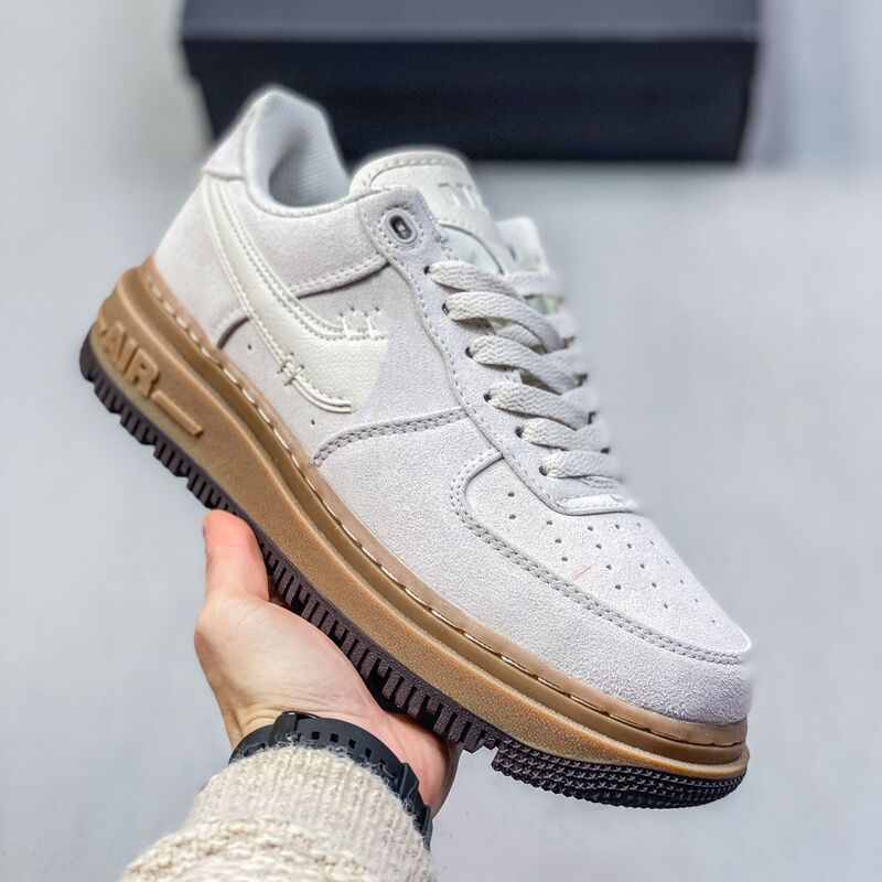 純正オリジナル AF1 共同ブランドワーカー 2.0 エアフォース 1 黄緑パテントレザーロートップカジュアルスニーカー男性と女性のスポーツトレンディな靴|undefined