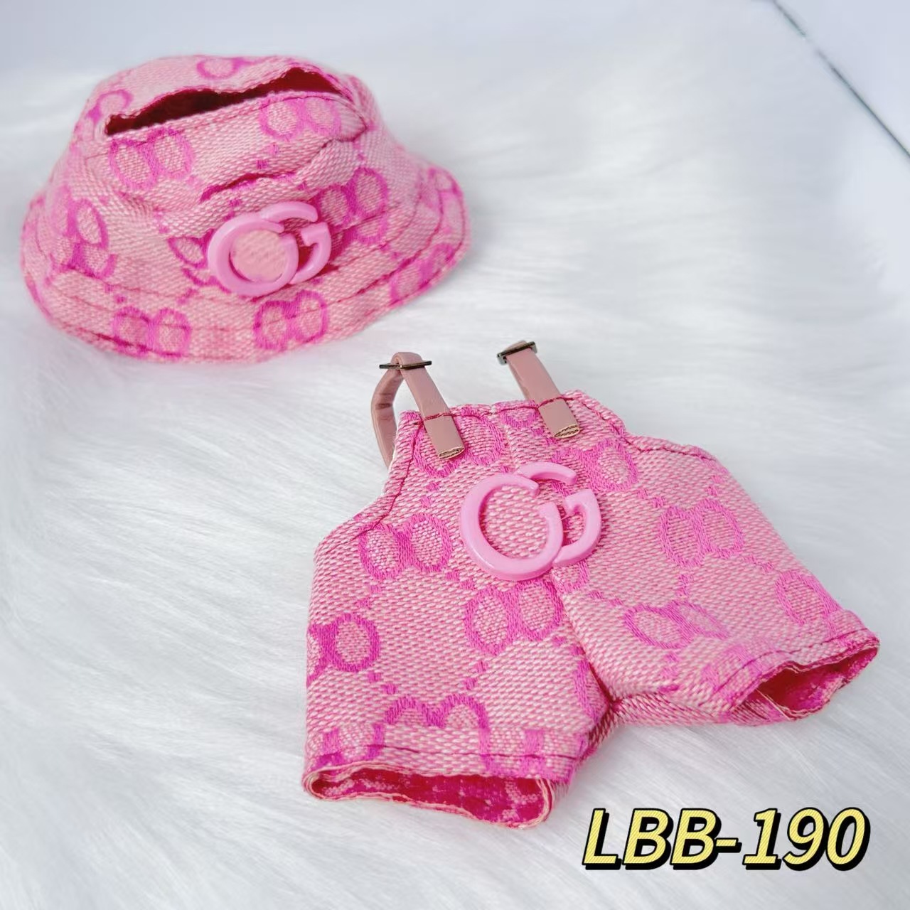Ropa de limpieza Natasha Labubu ropa colgantes de ropa de muñeca de ropa de muñeca de alegría set de tendencia grande