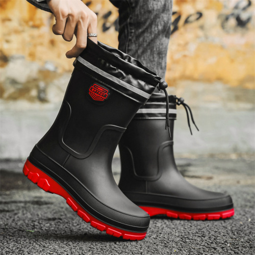 Men's Fashion Mid-Calf Rain Boots with Thick Soles, Outwear, Versatile Fishing Shoes, Non-Slip Kitchen Rubber Shoes, Waterproof Car Washing Shoes