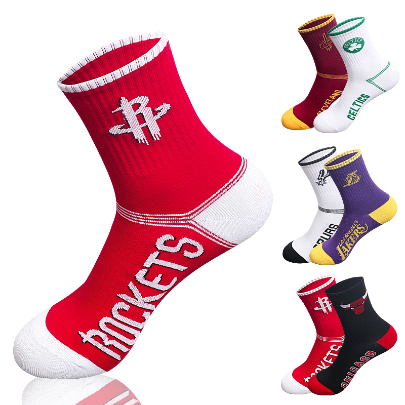 Calcetines de algodón para hombres a media pierna calcetines de baloncesto de la NBA de moda europea y americana logotipo del equipo estilo universitario estudiante calcetines deportivos hombres