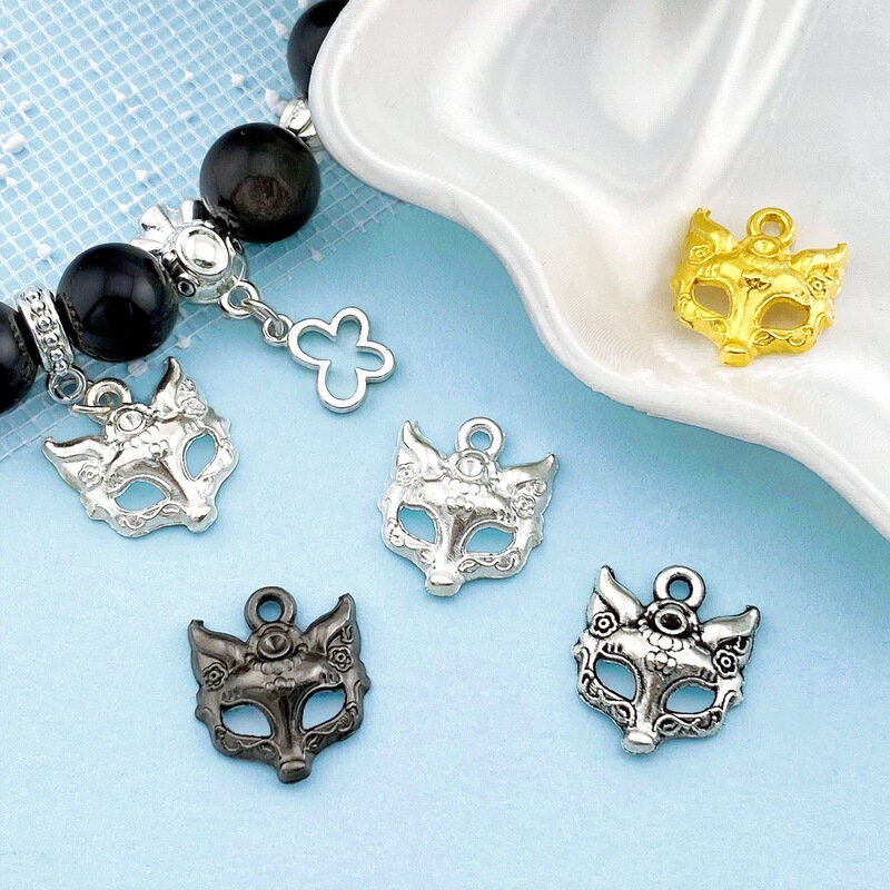 Single-Hole Alloy Fox Mask Pendant Hollow Fox Charm Necklace Connector Bracelet Pendant DIY Accessories Single-Hole Alloy Fox Mask Pendant Hollow Fox Charm Necklace Connector Bracelet Pendant DIY Accessories