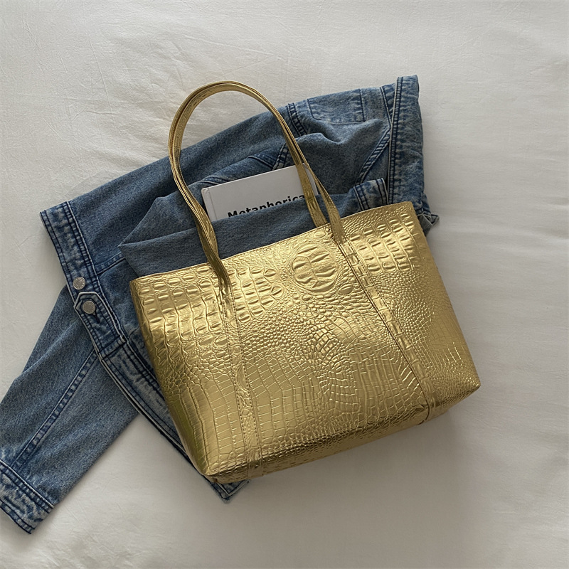 Bolsos de alta calidad de gran capacidad para mujeres 2024 nuevo otoño / invierno de moda bolso de hombro para trabajar bolso de viaje universal