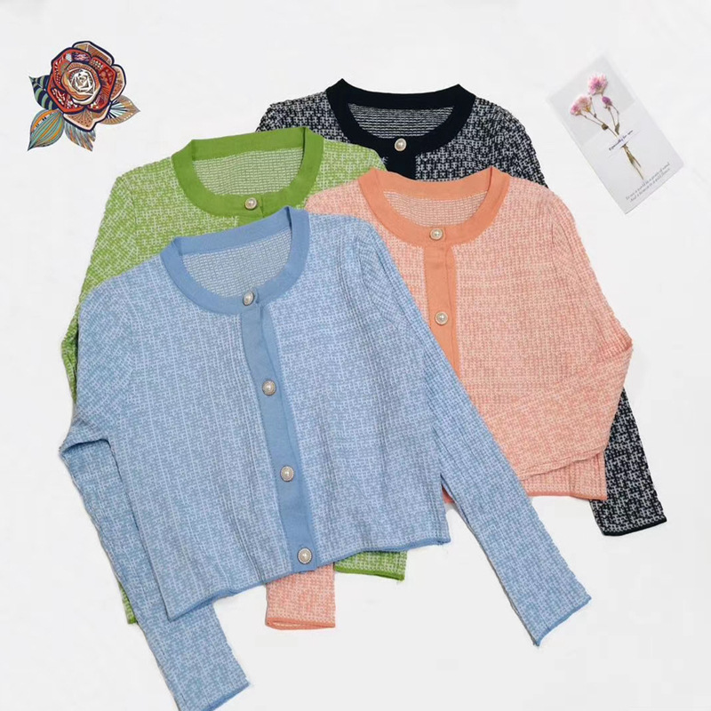 Cardigan with a round collar