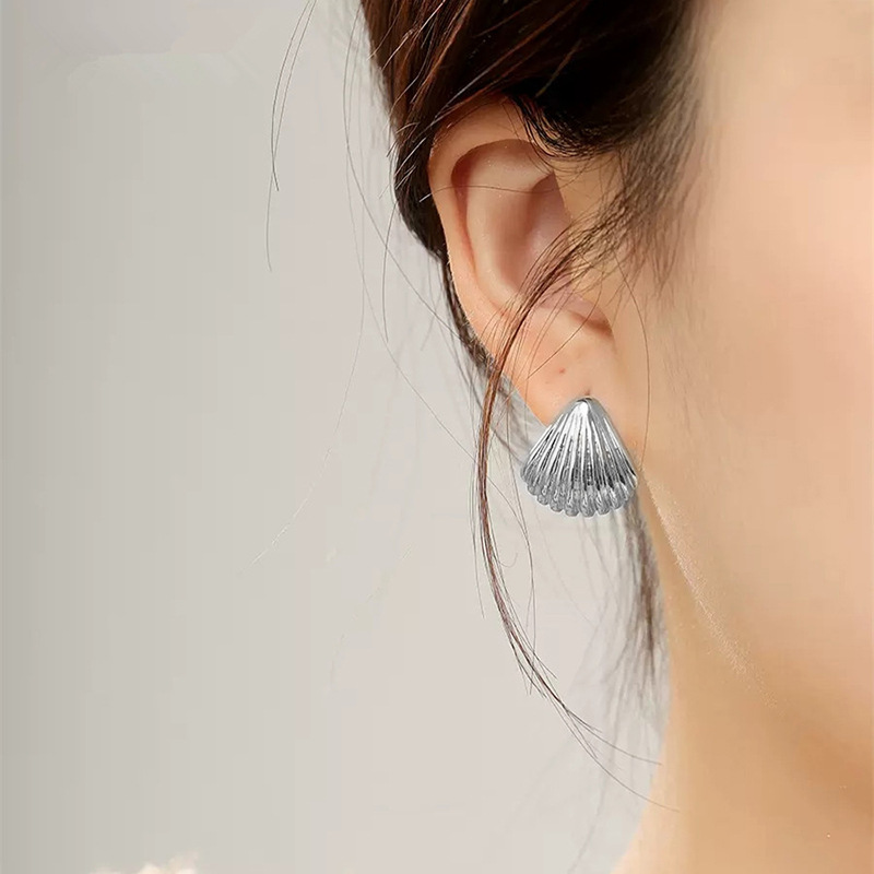 1 Paire Décontractée Style Simple Coquille Placage Le Cuivre Boucles D'Oreilles display picture 3