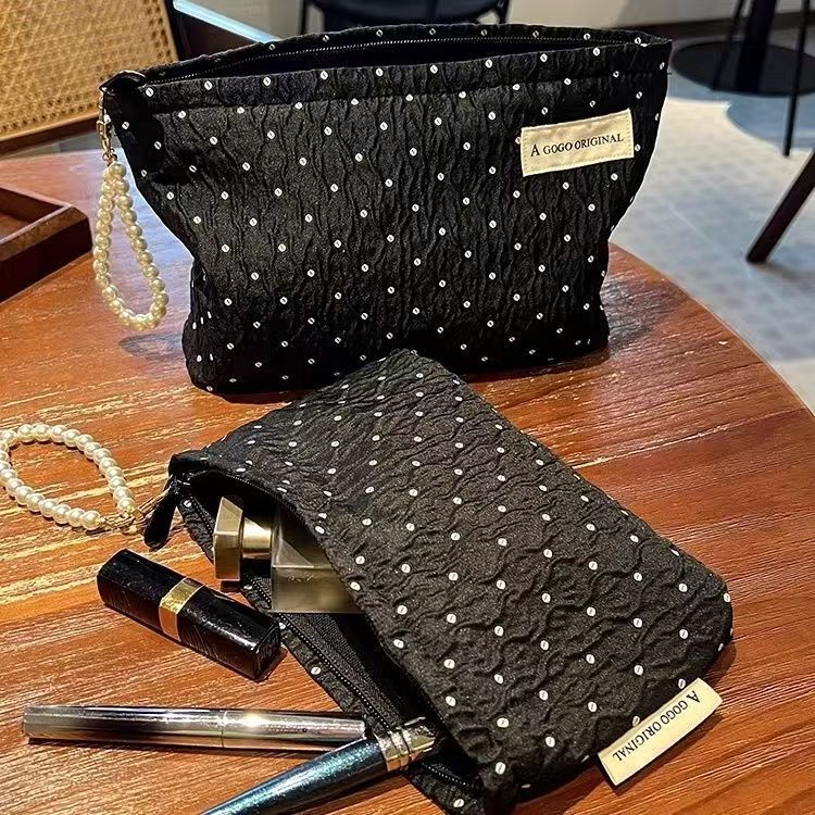 Ins Polka Dot Makeup Bag, Sweet and Portable Travel Skincare Product Organizer, Korean Style Large Capacity Toiletry Clutch Bag Ins Polka Dot Makeup Bag, Sweet and Portable Travel Skincare Product Organizer, Korean Style Large Capacity Toiletry Clutch Bag