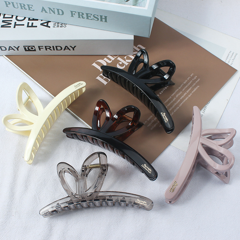 Nueva pinza de pelo hueca con forma de mariposa para mujer, tamaño grande, color sólido, tacto de alta gama, elegante pinza de tiburón para cabello grueso.