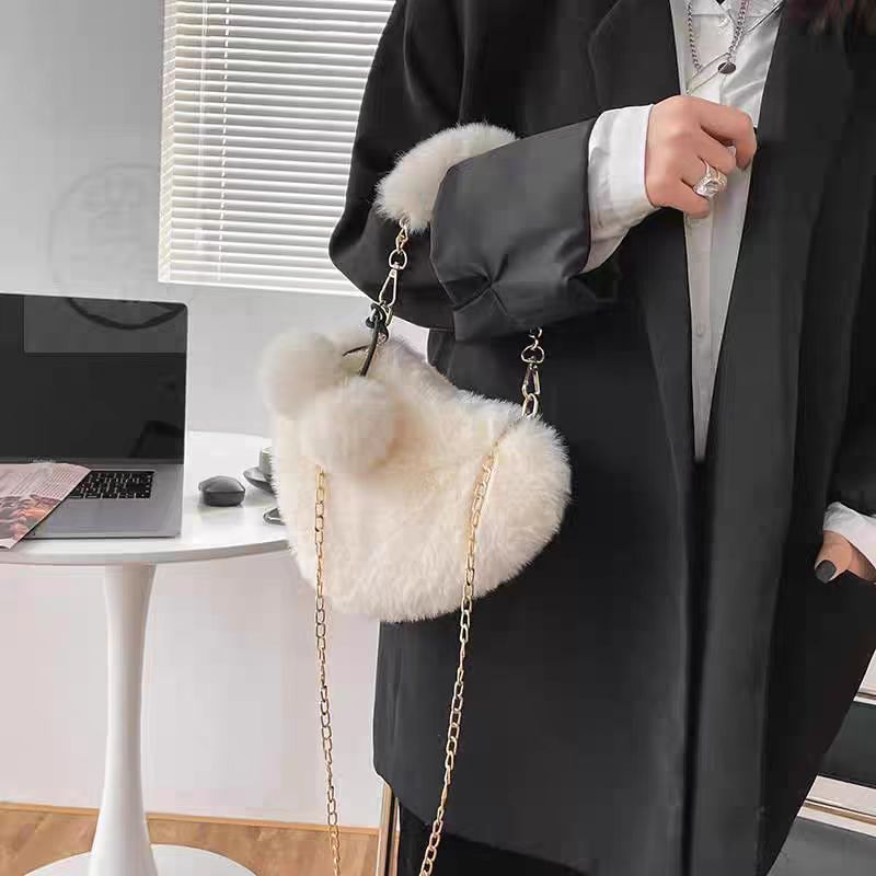 手提桃心包仿獭兔毛爱心手提包包可爱毛绒单肩斜挎女士手提心形包