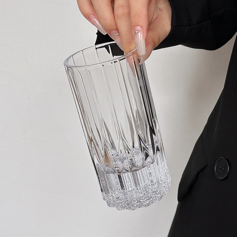 Ins tazas de vidrio esculpidas de alto grado nórdico de lujo ligero tazas de té caseras tazas de whisky tazas de leche tazas de cerveza tazas de jugo