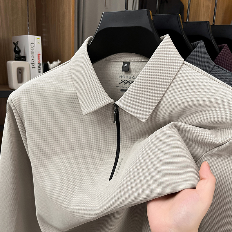 Middle-aged and elderly men's long-sleeved T-shirt with mulberry silk, new autumn and winter style, casual brushed, loose-fitting, collared polo shirt.