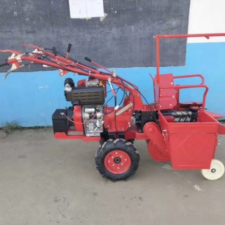 厂家批发升级款小型苞谷收割机 可以加尾座的柴油192型玉米收获机