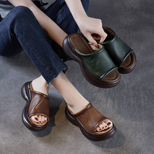 2025夏季新款真皮鱼嘴罗马凉鞋女松糕厚底牛皮复古绿色外穿凉拖鞋