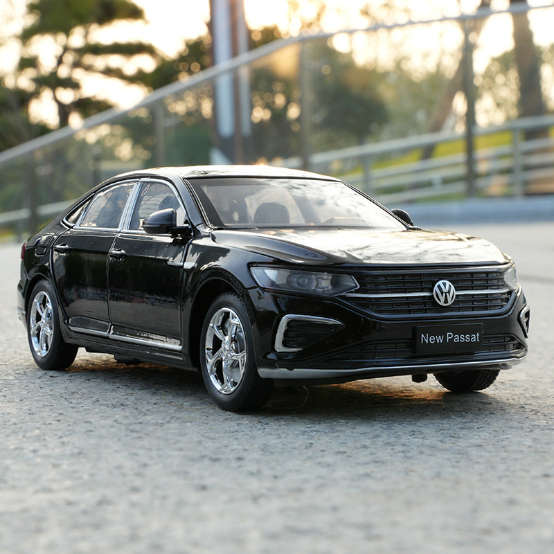 1/24 baosilun 2023 Volkswagen Passat alloy car model pull back sound and light toy large simulation car