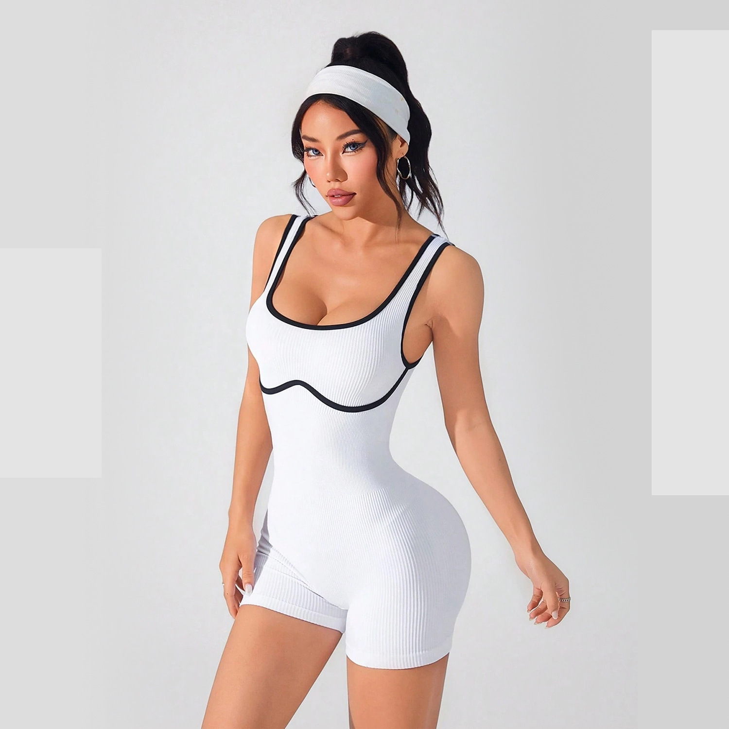 Ropa deportiva aérea con tirantes sin costuras de alta calidad, ropa de yoga de una pieza de color de contraste elástico, ropa de fitness de una pieza con espalda ajustada