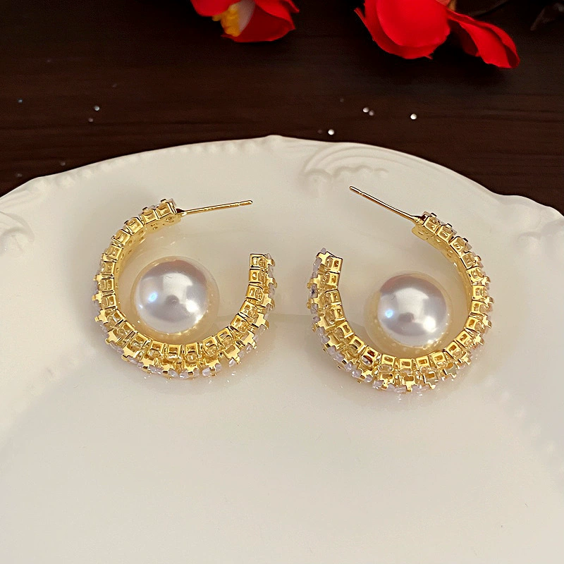 Серебряная игла, модные универсальные серьги с жемчугом, тренд сезона, высококачественный стиль