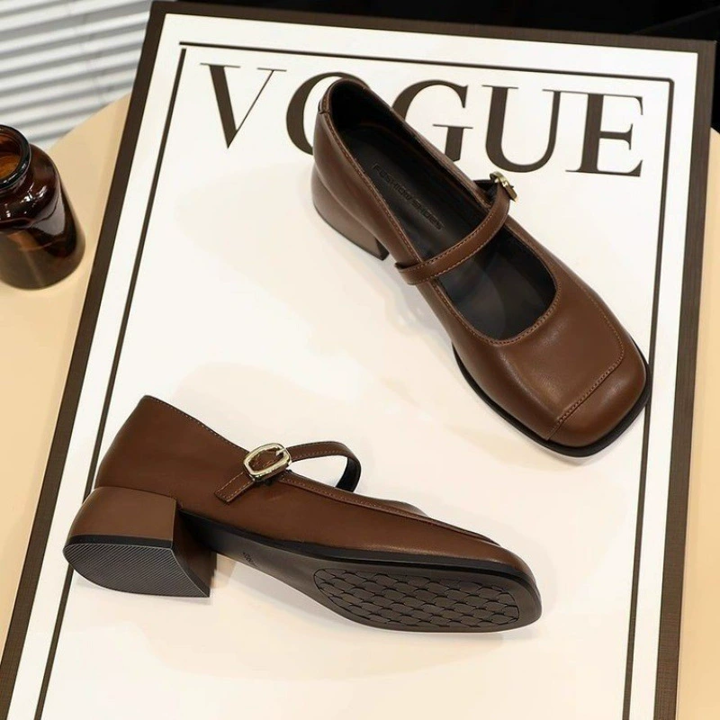 2025 новый стиль, удобные туфли бабушки из мягкой кожи, французские туфли Мэри Джейн, коричневые кожаные туфли на среднем каблуке, маленькие кожаные туфли с квадратным носком
