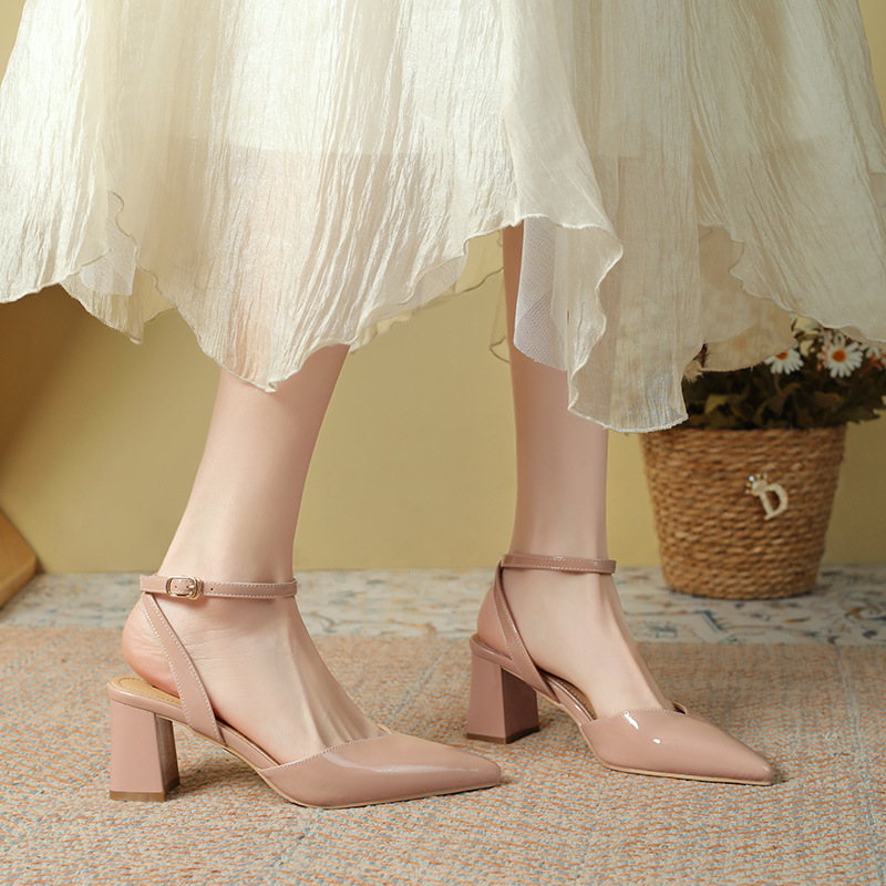 Fashionable high heels pointed-toe nude with a strap