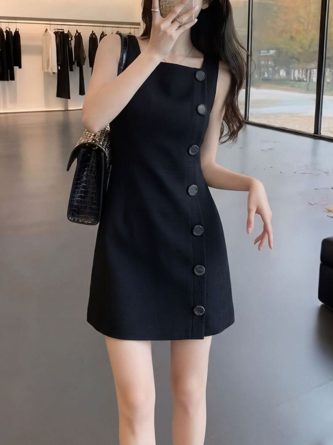 Váy không tay cổ điển thanh lịch dáng suông, thiết kế eo thon, phù hợp đi làm hoặc dạo phố — Váy đen chi tiết 6