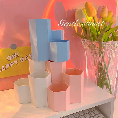 Mildly creative pen holder diamond-shaped 3-grid pen holder hexagonal pen holder pen holder desktop storage makeup brush storage bucket